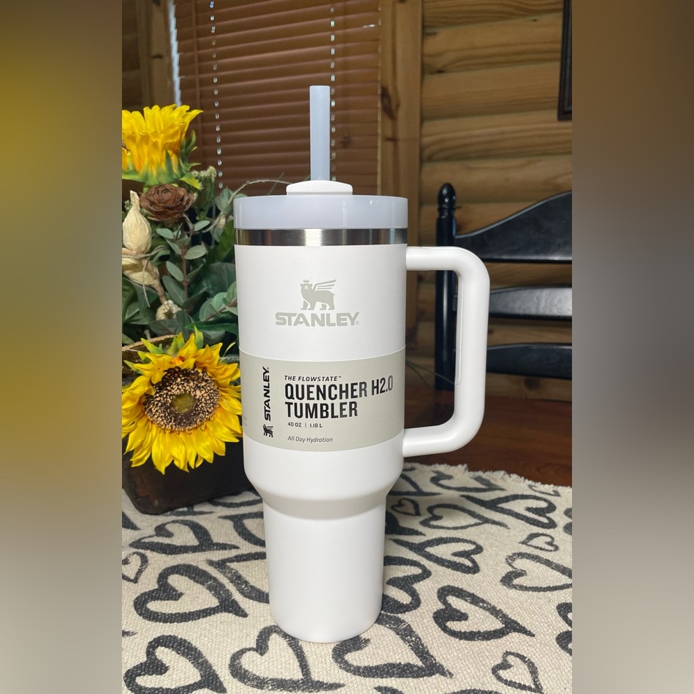 NEW FROST White Stanley 40oz Tumbler